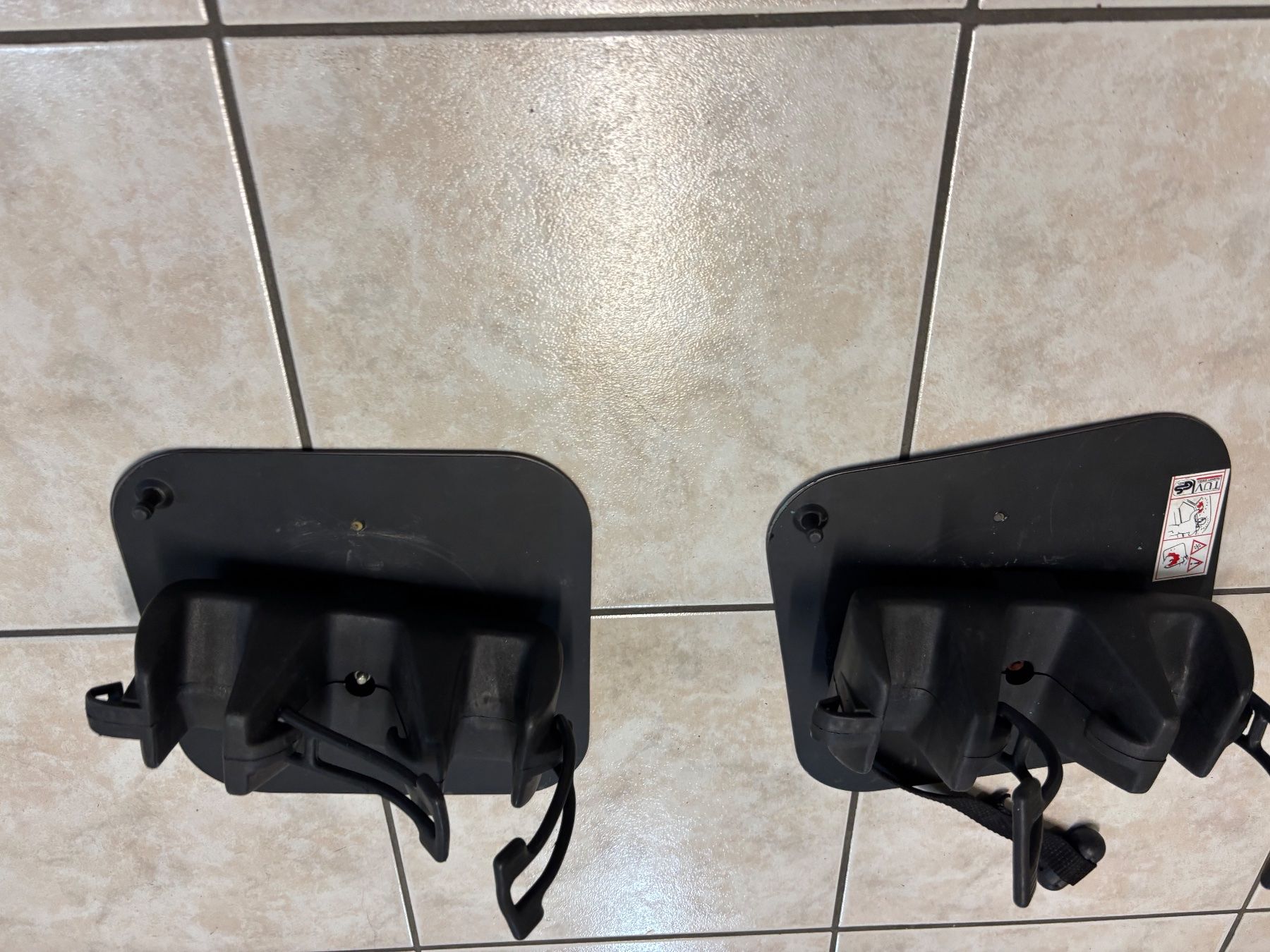 Portapacchi: Porte ski magnétique compact – Usato da Ecublens VD venduto da Emoreau