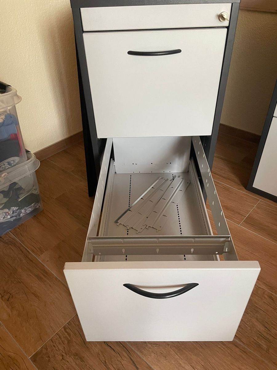 Schränke: Büro Korpus – Gebraucht aus Besenbüren von 1987raffael 1