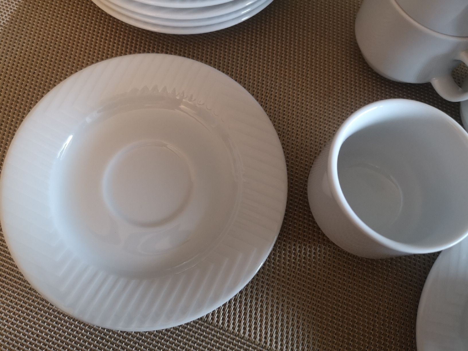 Set di piatti: Langenthal, Kaffeetasse – Nuovo (secondo la descrizione) da Dietikon venduto da aro_mr6l 3