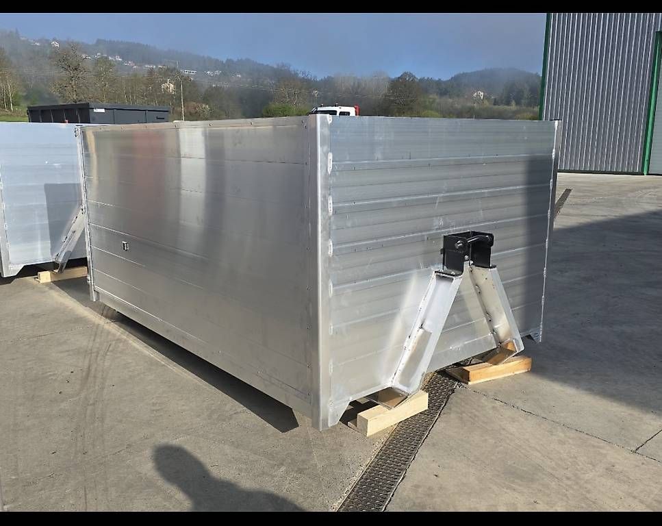 Contenitori edile: Benne 9m3 full Alu - lift / polybenne / Ampliroll – Usato da Burtigny venduto da mov_y86c
