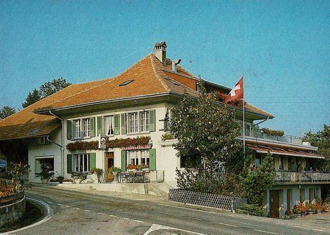 Cartoline postali: Ansichtskarte Restaurant Rössli Hasli b. Riggisberg 1990 – Usato da Ebmatingen venduto da desalli