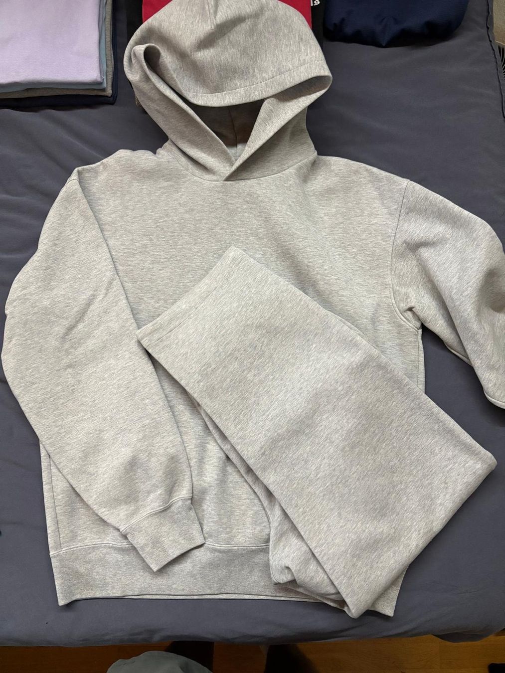 Maglioni & Felpe: UniQlo full Trackie – Usato da Stettlen venduto da jas_m8ld
