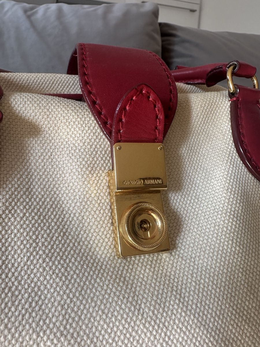 Armani Sacs femmes: Borsa Giorgio Armani – D'occasion à Paradiso par kat_srp7 2