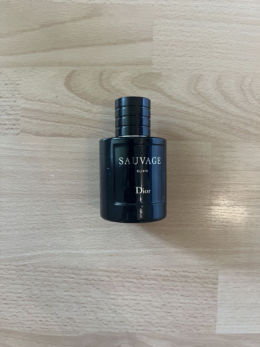 Dior Parfum & Eau de Toilette: Dior Sauvage Elixir Parfum 150ml – Gebraucht aus Unterägeri von -Yasmina-