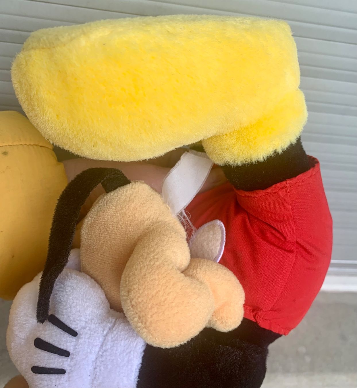 Disney Giocattoli: Peluche Mickey et Pluto dans ses bras – Usato da Martigny venduto da only__you 4