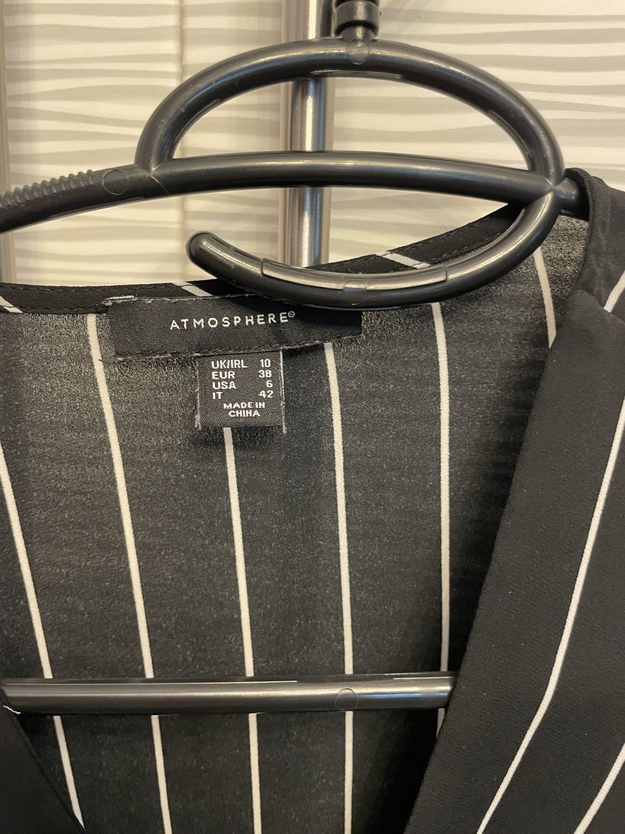 Primark Camicette: Chemisier rayé noir et blanc élégant – Usato da Cressier NE venduto da leiestla 3