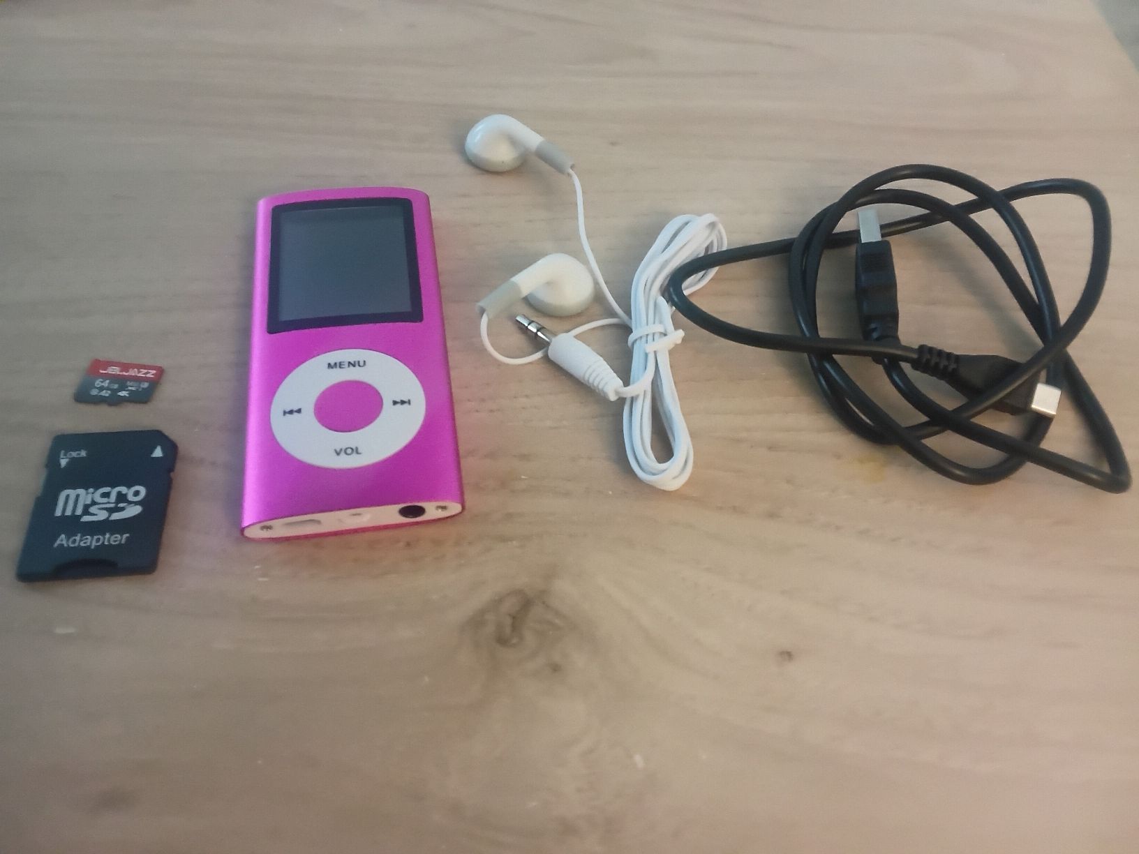 Lettore multimediale portatile: MP3 Player Neuwertig 64 GB – Nuovo (secondo la descrizione) da Liebefeld venduto da CD-Urs