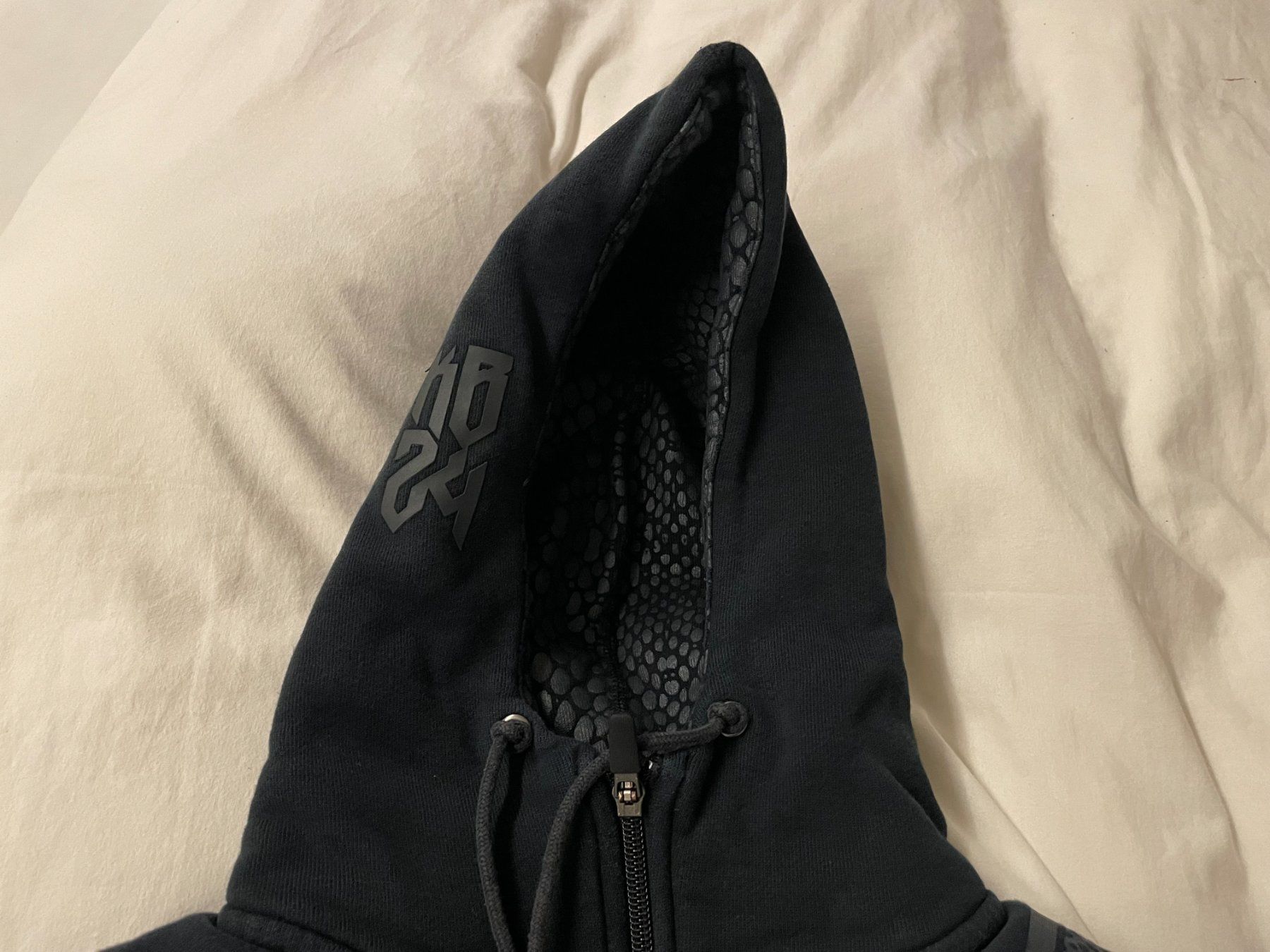 Nike Maglioni & Felpe: Nike Kobe Bryant Pullover schwarz Grösse L gebraucht – Usato da Gockhausen venduto da ventman 6