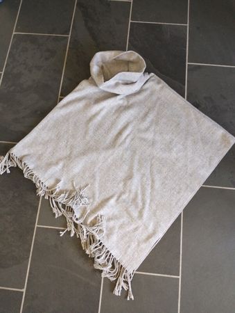 Object Poncho, neuwertig, grau, Fransen, One Size