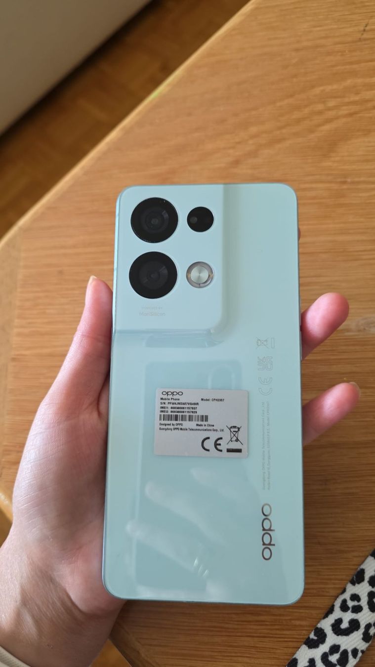 Oppo Telefoni cellulari / Smartphones: Oppo Reno 8 Pro 5G – Nuovo (secondo la descrizione) da Buochs venduto da Jayathecat 1