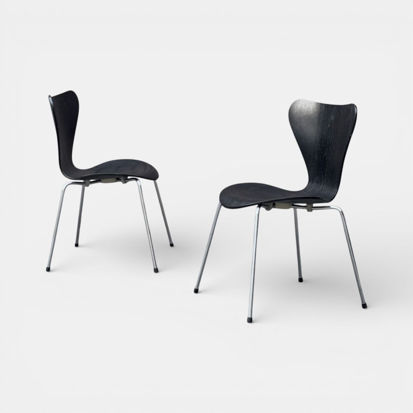 Fritz Hansen Stühle: Fritz Hansen Serie 7 Butterfly Chairs // 2er Set – Gebraucht aus Schinznach-Dorf von mix 1