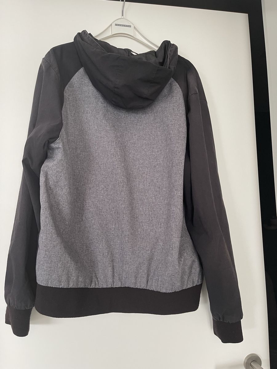 Giacche: Herren Übergangsjacke ohne Steppfutter – Usato da Zufikon venduto da lea050 2