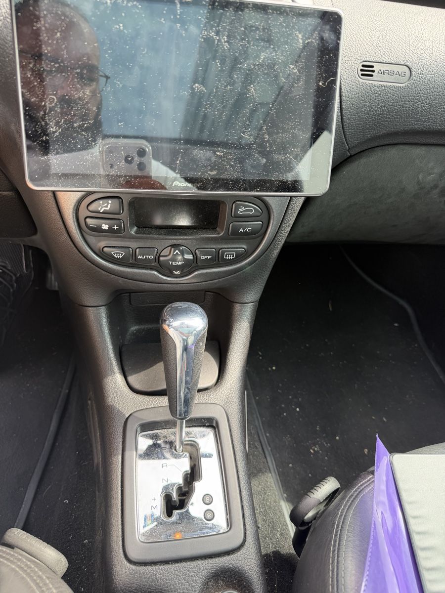 Peugeot Automobili: Peugeot 206 – Usato da La Chaux-de-Fonds venduto da Transportchezmax 2