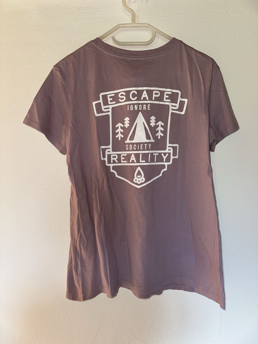 T-shirt: Dravus T-Shirt – Nuovo (secondo la descrizione) da Betschwanden venduto da _janinee_ 2