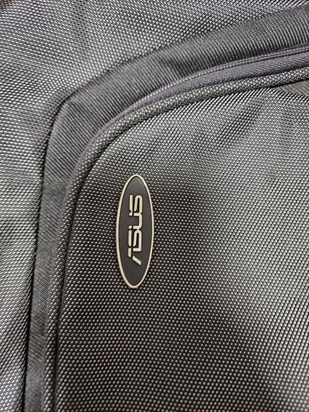 Asus Borse: ASUS Notebook Tasche, Top Zustand – Usato da Schaffhausen venduto da GreenApple212 1