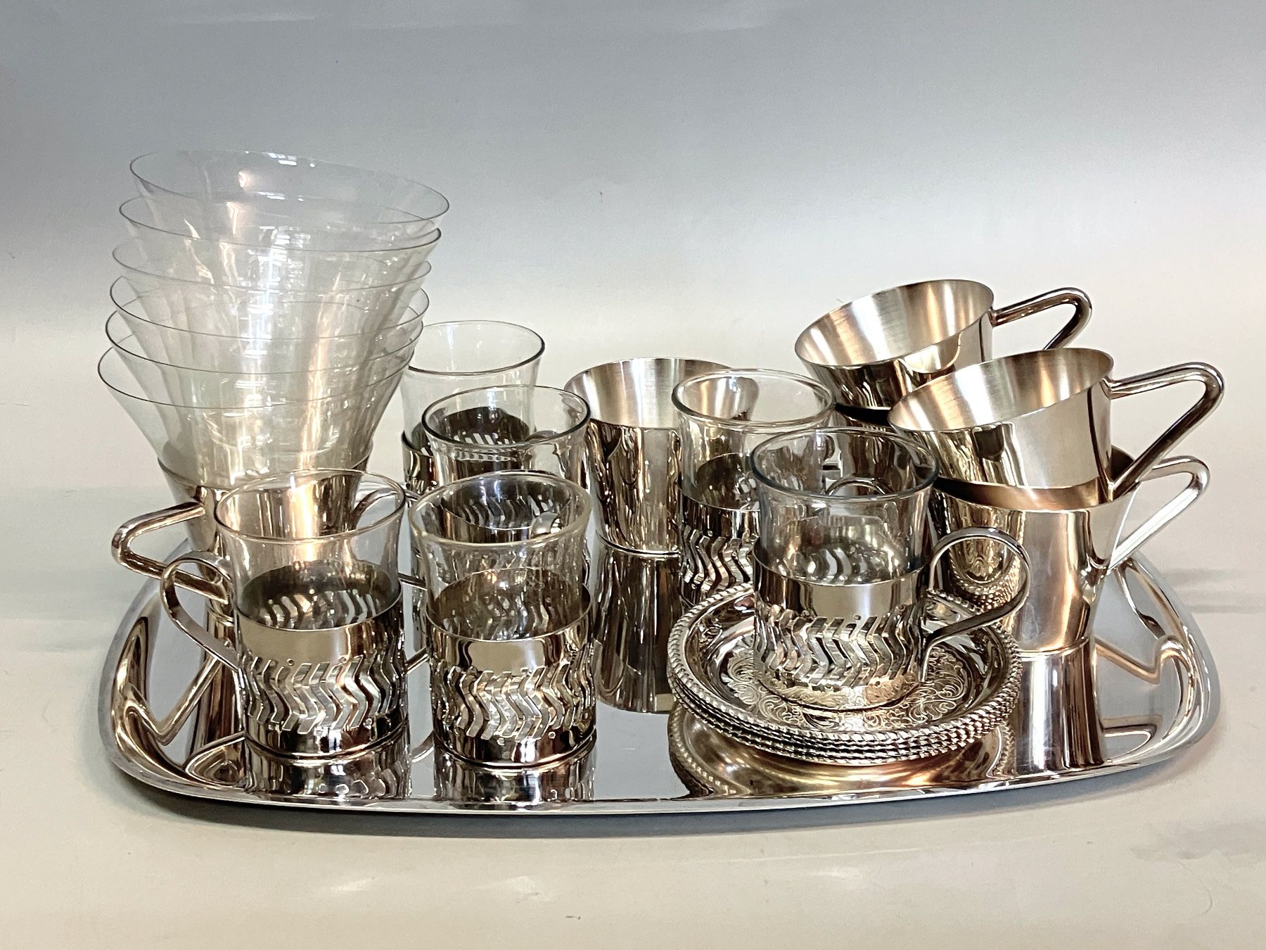 Services de table: Teeservice  19 teilig – D'occasion à Horw par luzernicus 6