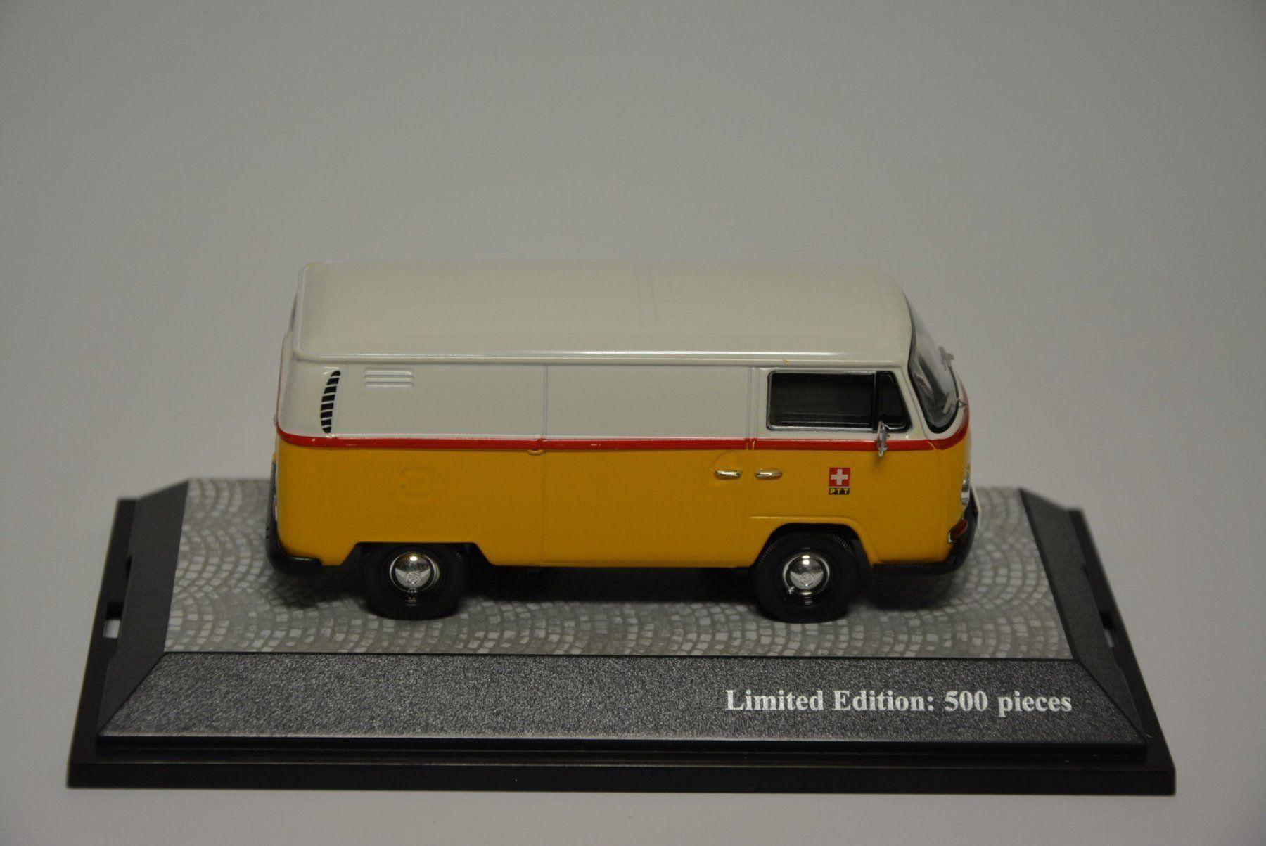 Volkswagen Modellini d'auto: VW T2a Transporter  PTT  , 1:43 – Nuovo e nell'imballaggio originale da Goldach venduto da Feivel9 6