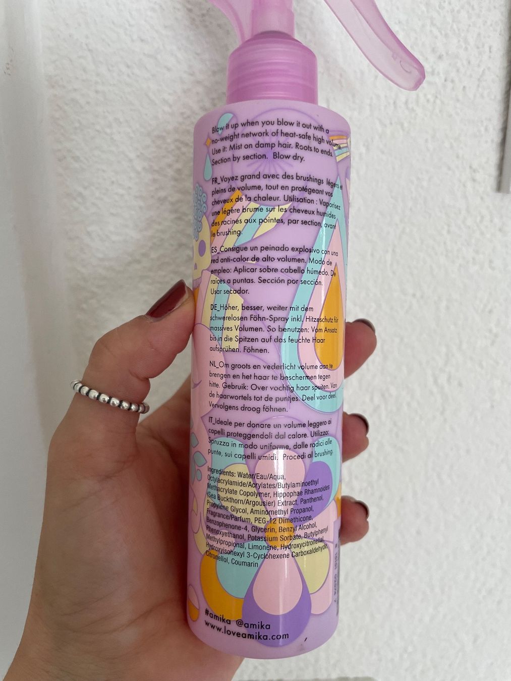 Sonstige Körperpflege: AMIKA BROOKLYN BOMBSHELL BLOWOUT VOLUME SPRAY Ladenpreis34.3 – Neu und originalverpackt aus Zürich von deruja 2