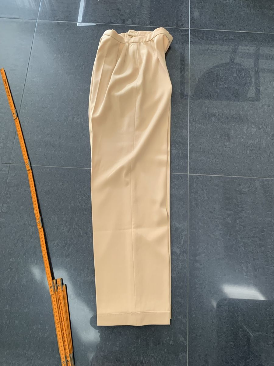 Max Mara Hosen: Max Mara Hose  – Gebraucht aus Bergdietikon von zor_856j 2