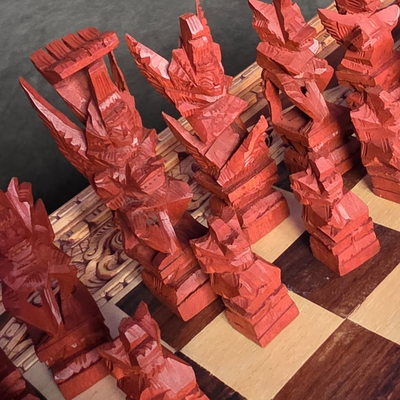 Giochi: Schönes Schachbrett aus Holz, handgeschnitzt & Backgammon – Nuovo (secondo la descrizione) da Rheinsulz venduto da Dred 6