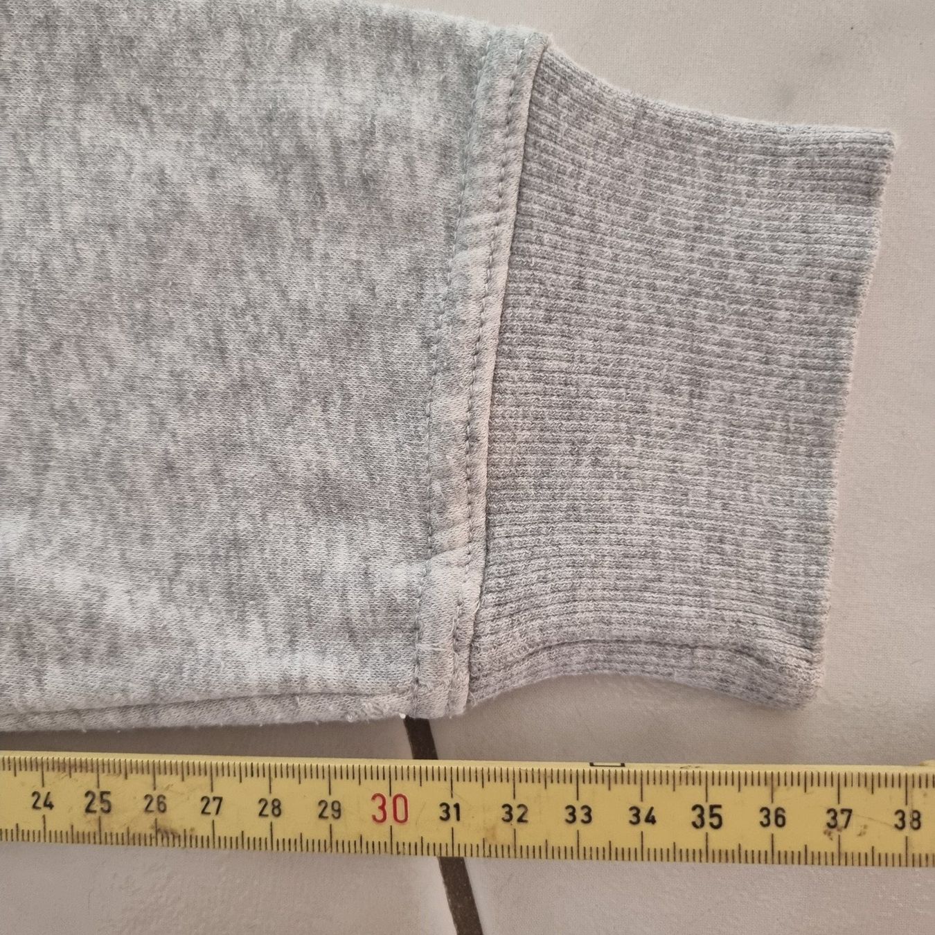 H&M Pullover & Sweatshirts: Warmer Kinder Hoodie, Gr. 134/140 – Gebraucht aus Arth von Africa44 3