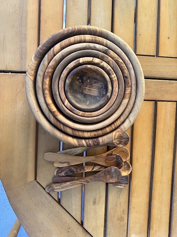 Articoli in legno: Olivenholz Schalen Set mit Löffel – Nuovo e nell'imballaggio originale da Bremgarten AG venduto da val_ch