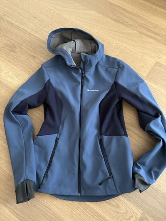 Quechua Softshell Jacke Gr. S