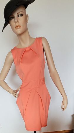 Coctail Kleid mit ausgestellten Taschen von Closet London