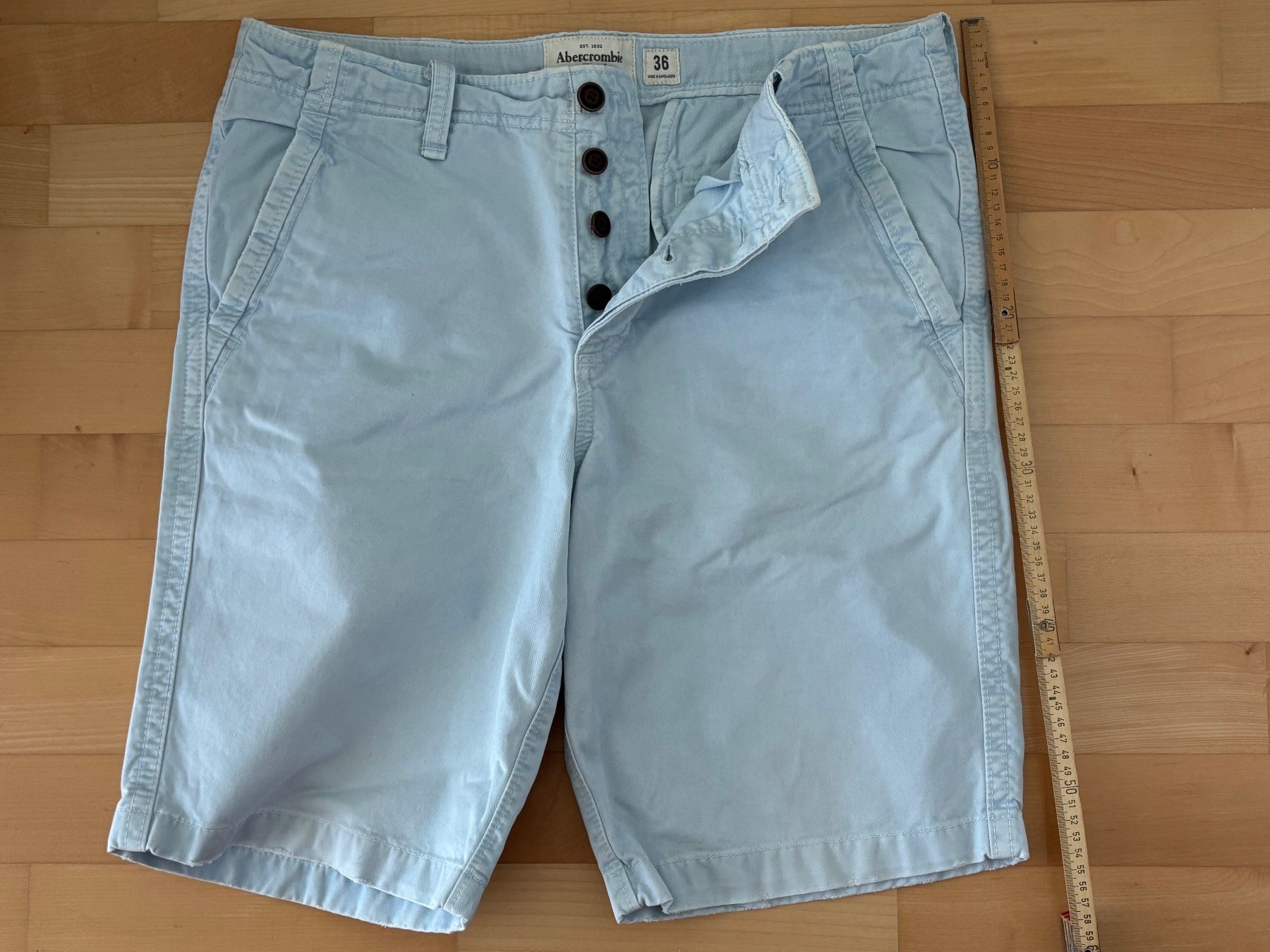 Abercrombie Pantaloni: Shorts Abercrombie & Fitch – Usato da Winterberg ZH venduto da vanilleinspiration 4