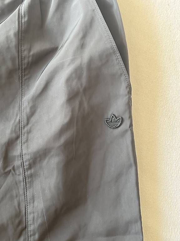 Pantaloni: Adidas Cargo Trainer Hosen  – Usato da Niederuzwil venduto da PatriziaKeller76 1