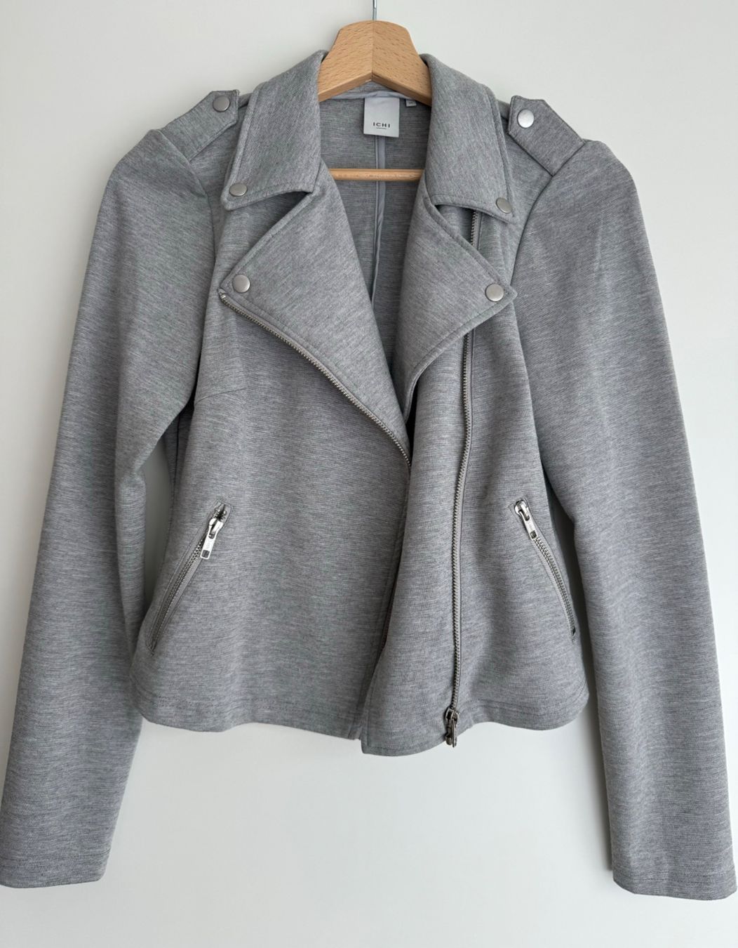Giacche: Blazer von ICHI - Grösse 34 – Usato da Bachenbülach venduto da Elcomaster