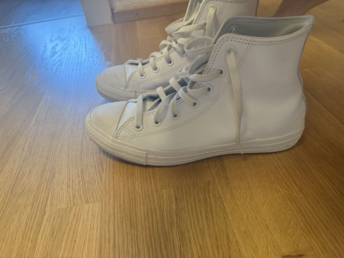 Converse Scarpe da uomo: Converse Chuck Taylor All Star, Size 39, Leather, White – Usato da Zürich venduto da ann_in_zuri 2