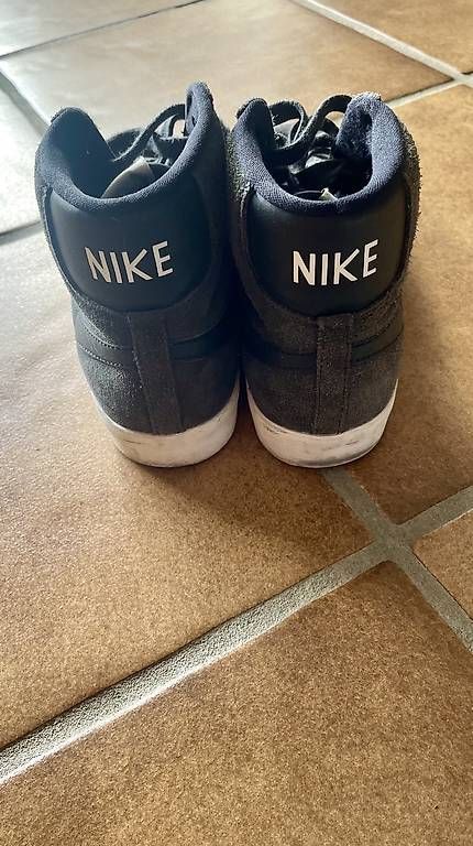 Scarpe da uomo: Nike Sneaker Blazer Mind – Usato da Gerlafingen venduto da Flavia9 1