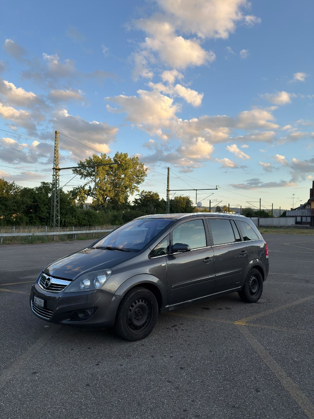 Opel Automobili: Opel Zafira B 2.2 mit MFK – Usato da Trasadingen venduto da till_k. 4