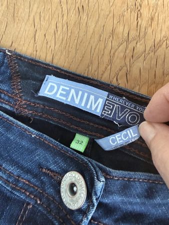 Lässige CECIL Jeans 32/XL