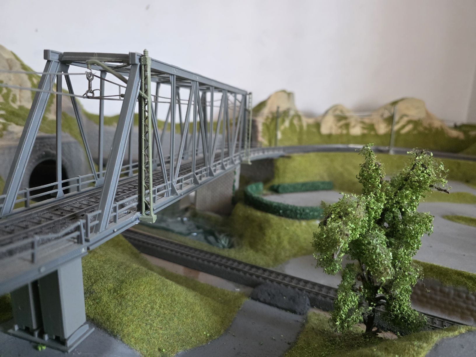 Modellini di ferrovie: H0 Modelleisenbahn anlage – Usato da Müllheim Dorf venduto da Mowag731 6