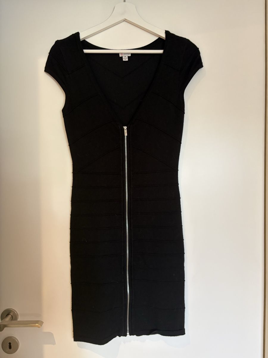 Guess Vestiti: Guess Kleid schwarz Grösse S  – Nuovo (secondo la descrizione) da Güttingen venduto da Aberni81