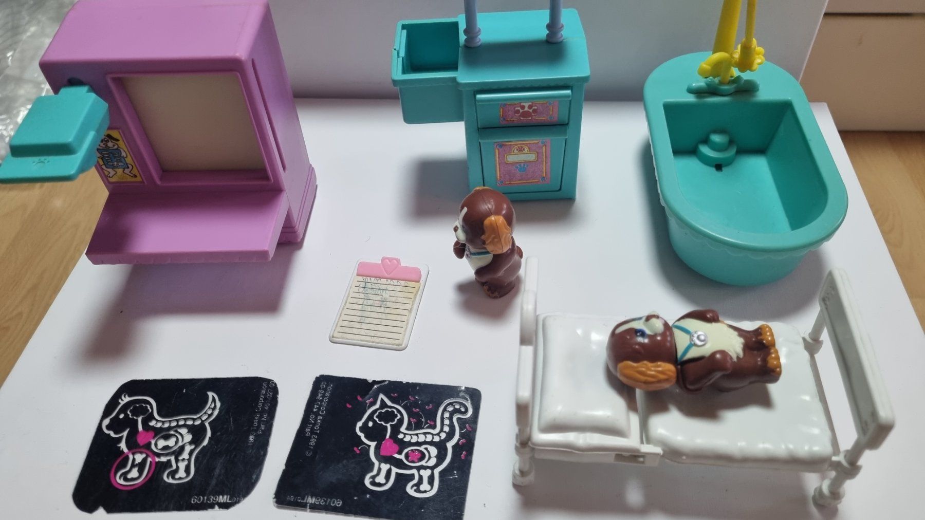 Hasbro Spielzeuge: Kenner Littlest Petshop Krankenstation – Gebraucht aus Effretikon von lenalisa63 1