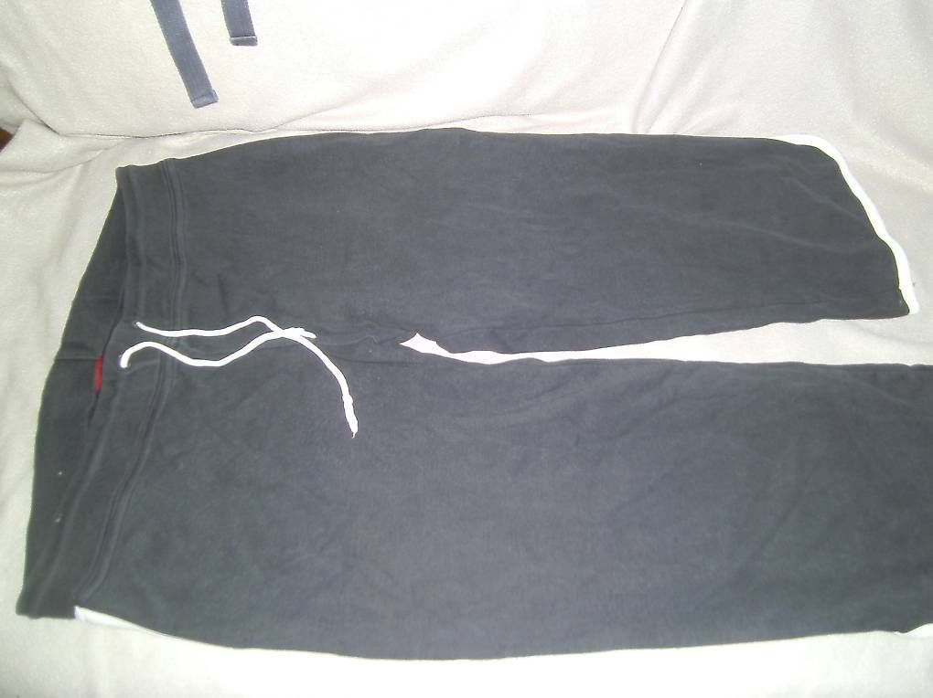 Hosen: Turnhose halblang Gr. S – Gebraucht aus Ostermundigen von deb1deb1