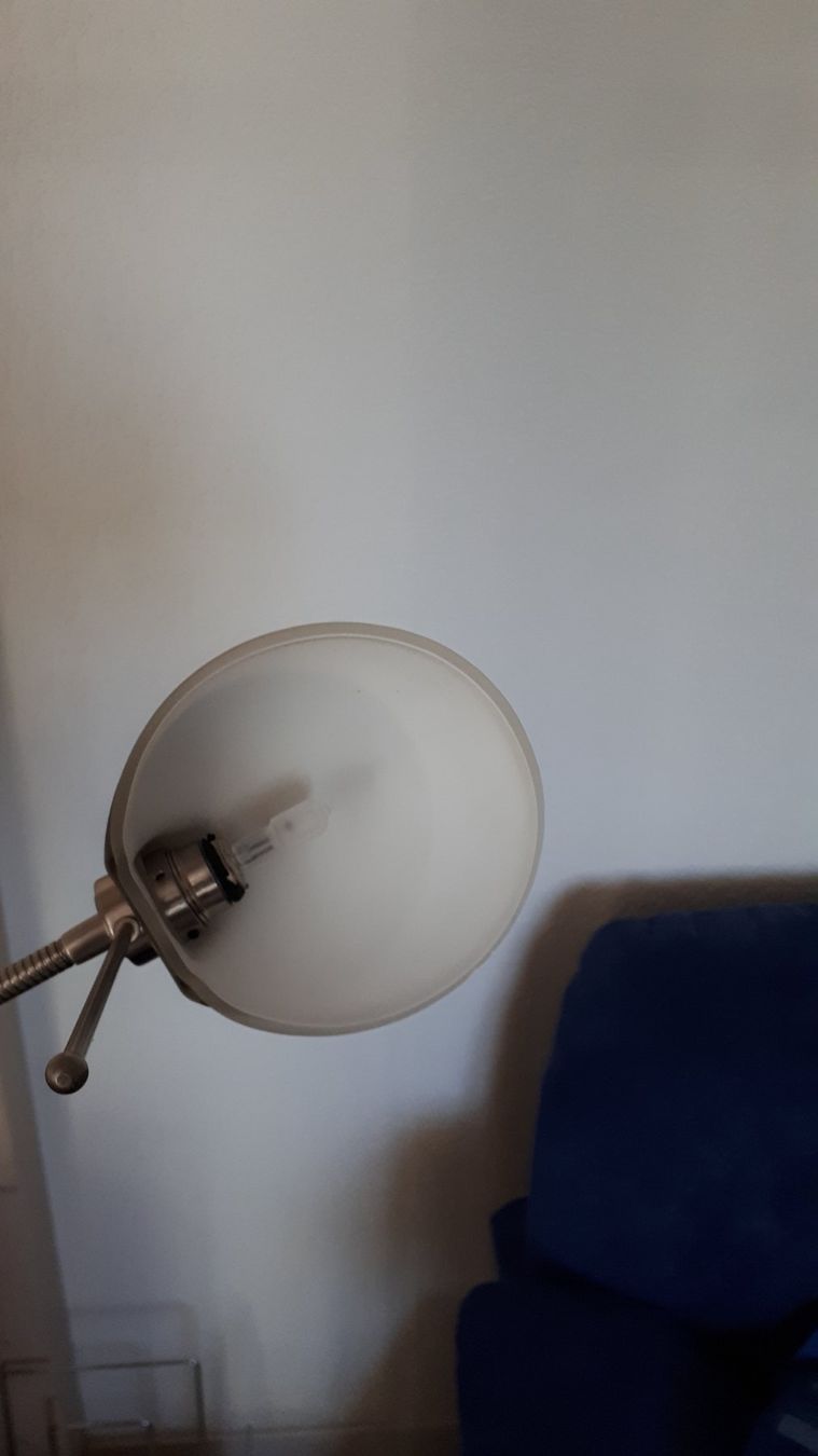 Lampade: Lese-Stehleuchte – Usato da Belp venduto da mmu_bxq8 1