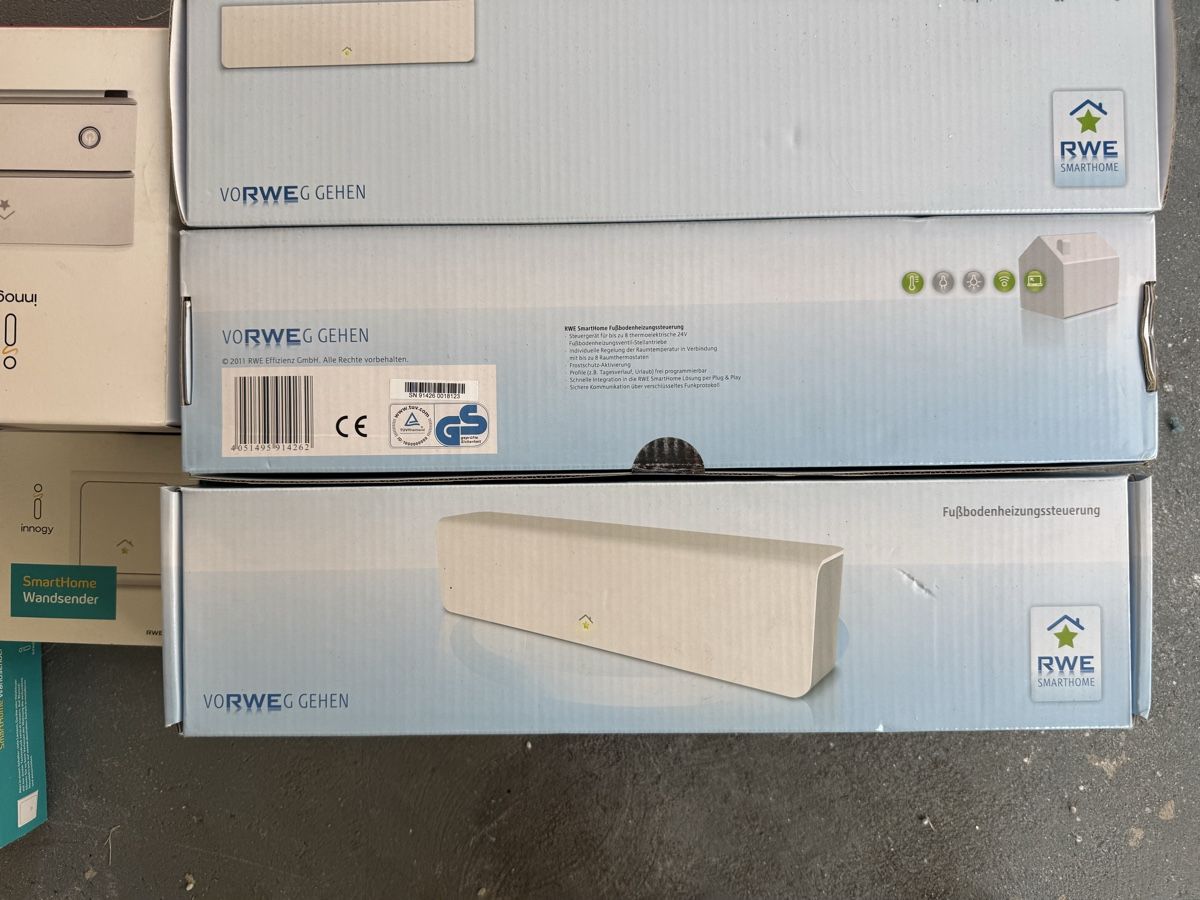Systèmes de contrôle: Smarthome SET neu – Neuf avec emballage d'origine à Fischenthal par Turborobin 1