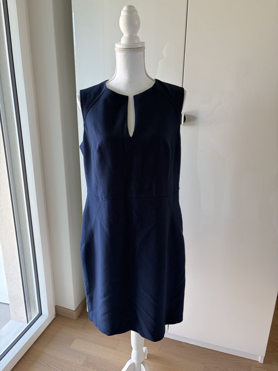 Mango Kleider: SOLD - Mango classic cut – Gebraucht aus Nyon von Deb_D39