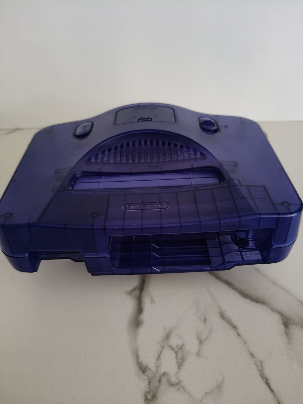 Nintendo Konsolen: Nintendo 64 N64 Violett Konsole mit Controller - Sehr gut – Gebraucht aus Oensingen von ece_8k7q 7