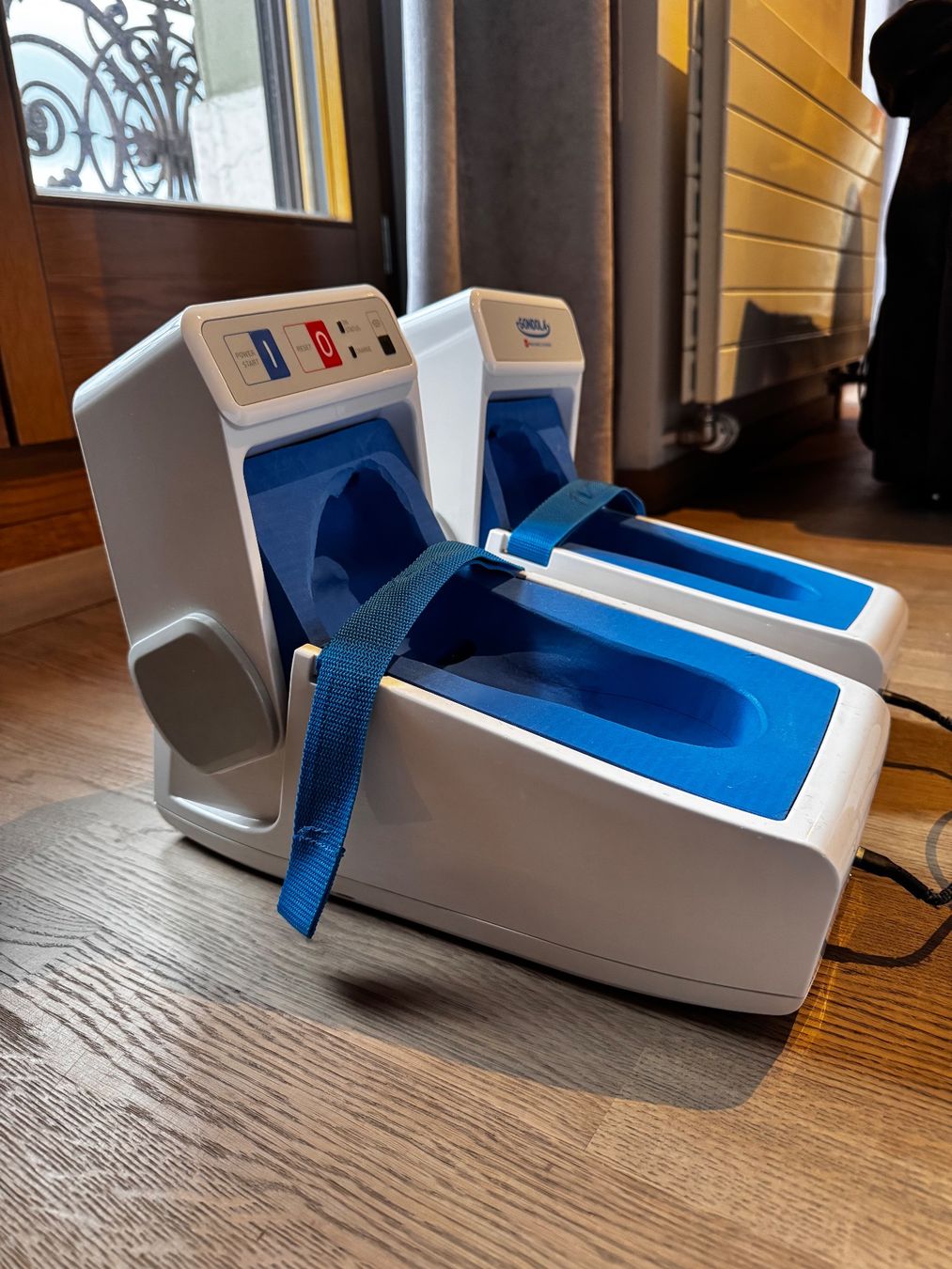 Attrezzature mediche: Gondola – Usato da Genève venduto da tar_n9db 3