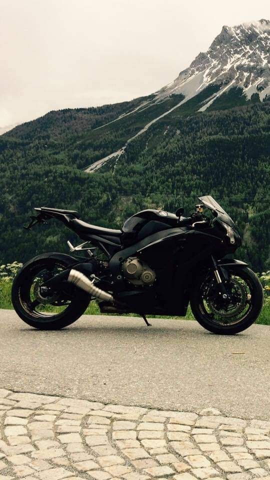 Honda Route: Honda Fireblade CBR 1000  – D'occasion à Tschlin par jer_gf9z 2