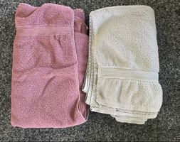 Badetücher 2 Stk. rosa und grau guter Zustand