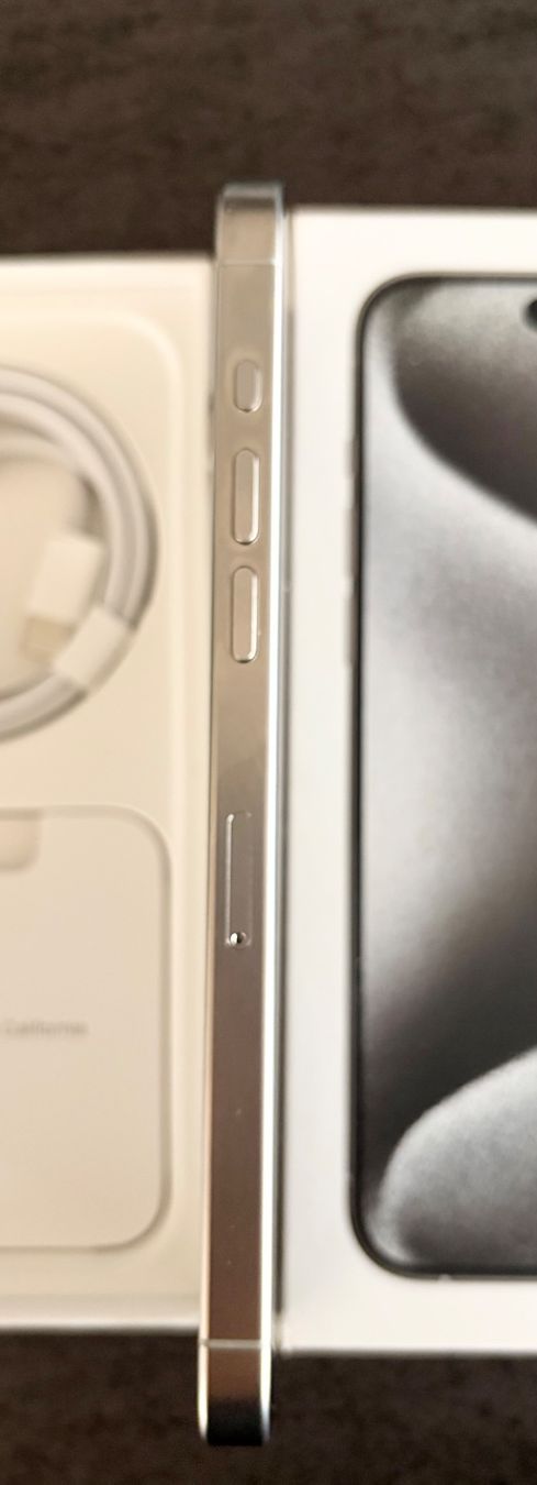 Apple Telefoni cellulari / Smartphones: iPHONE 15 PRO MAX white 256GB-ZDD – Usato da Nürensdorf venduto da metropolitans 4