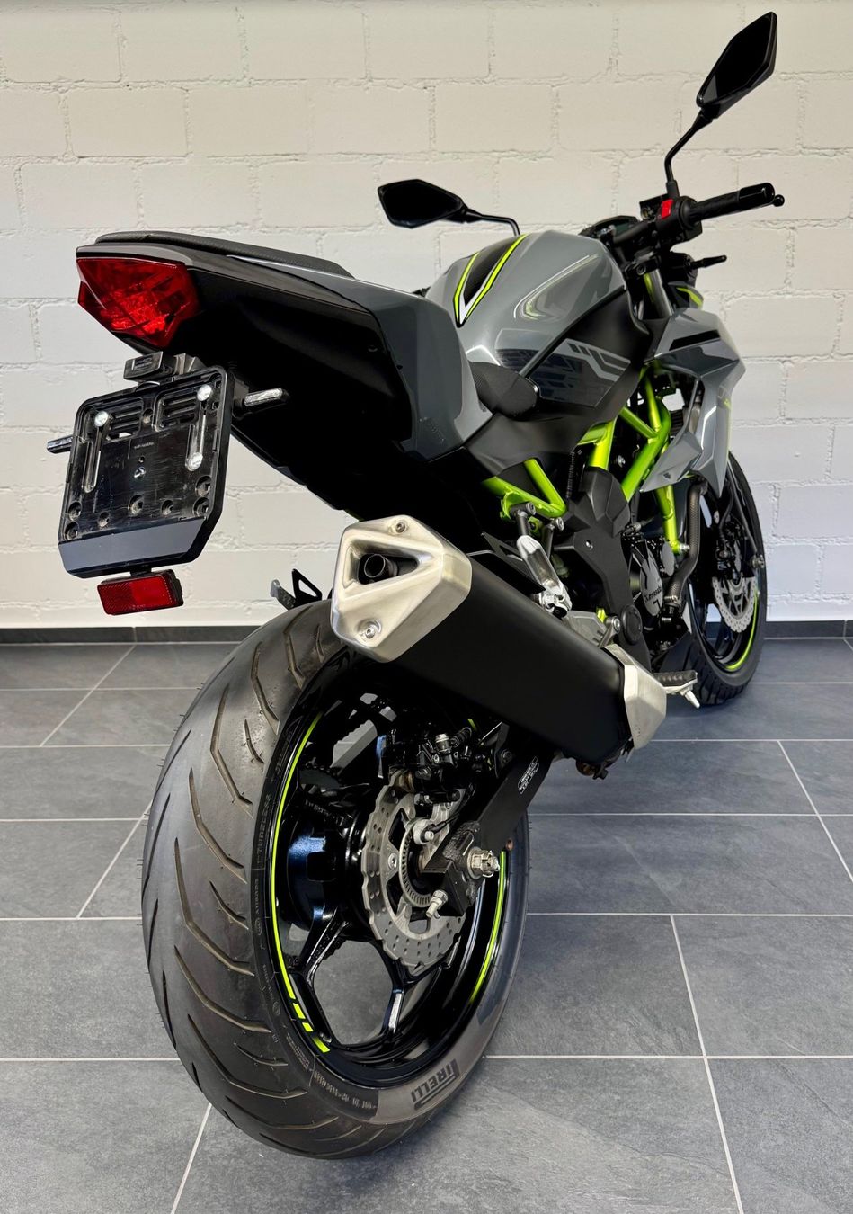 Kawasaki Strada: Kawasaki Z125 ABS – Usato da Urdorf venduto da SchmidliMotos 2