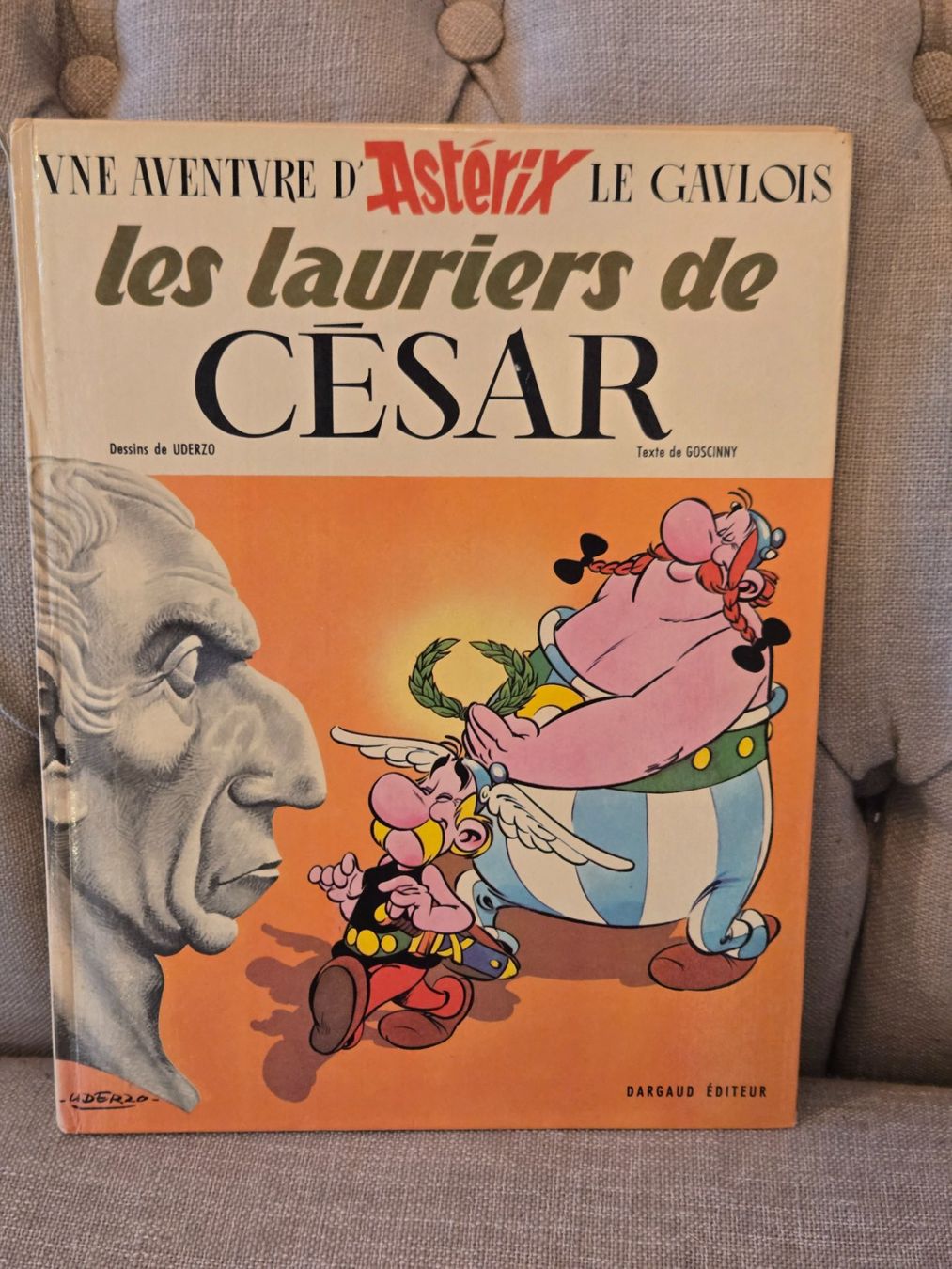 Fumetti: Astérix N°18 - Les lauriers de César – Usato da Crémines venduto da Blakedrake