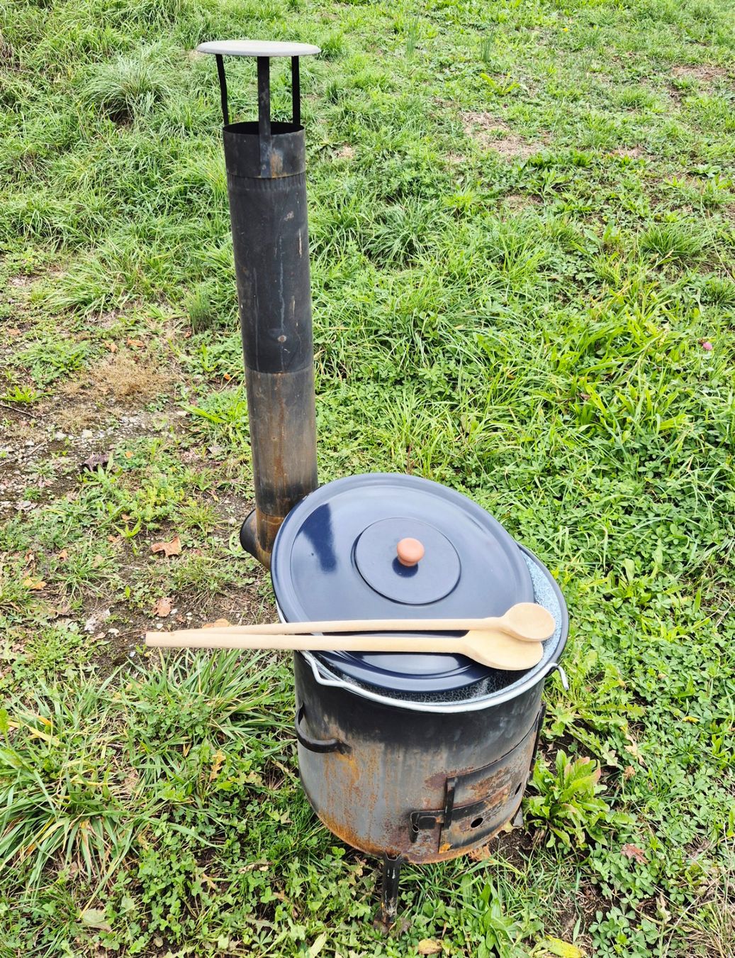 Grils: Gulaschkanone oder Grill – D'occasion à Auenstein par Y.C. 4
